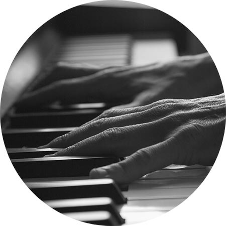 Private piano lessons for adults, all levels, music school Mirabel, Saint-Eustache